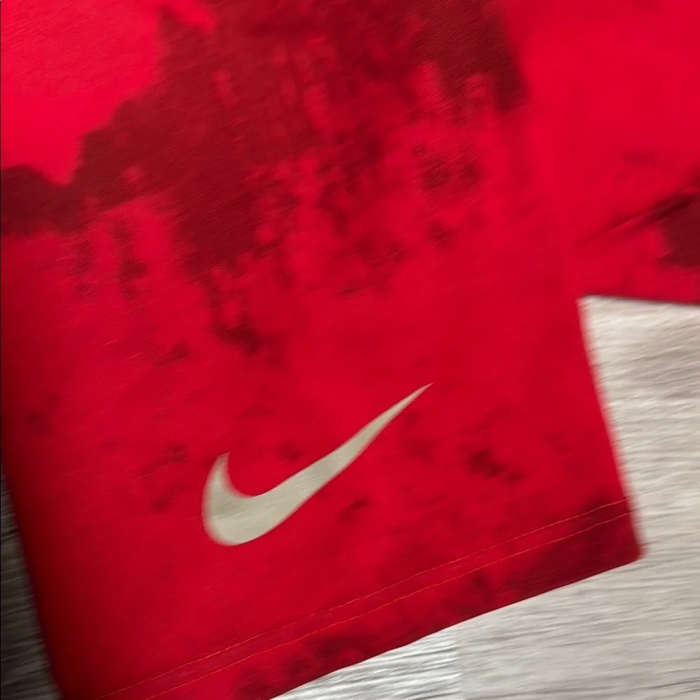 Vintage Nike Kyrie Irving Dri-Fit Youth Tee Size L